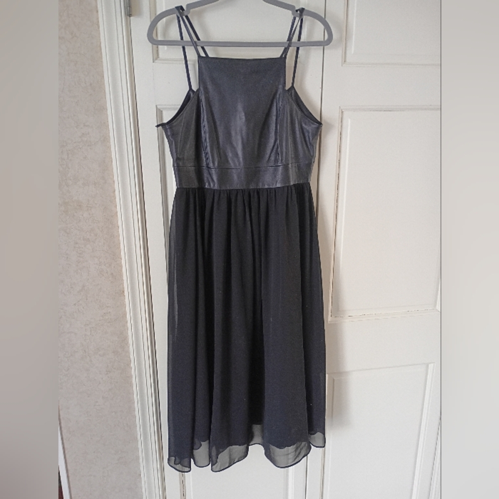 Banana Republic Black Leather and Chiffon Midi Dress.Pit To Pit 17". - Picture 5 of 8